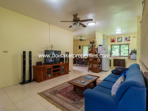 San Sai-DSP-(HS302-03) 3-Bedroom House on a Beautiful Plot of Land for Sale in San Pa Pao