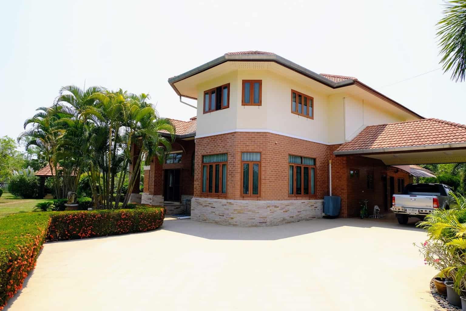 San Sai-DSP-(HS261-04) Large Luxury Family Home with Pool on 3+ Rai in San Sai