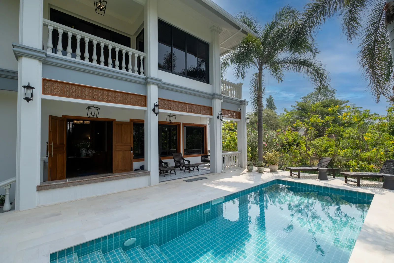 Doi Saket-DSP-(HS366-06) 4-Bedroom Riverside Pool Villa with Royal Provenance for Sale in Doi Saket