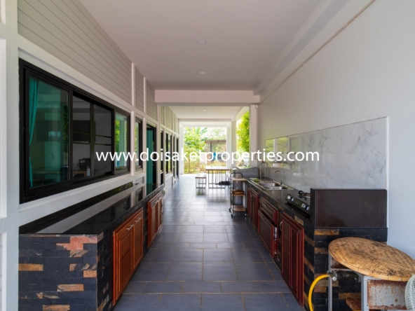 San Sai-DSP-(HS312-05) Incredible 5+ Bedroom Home with Swimming Pool for Sale near Maejo University in San Sai