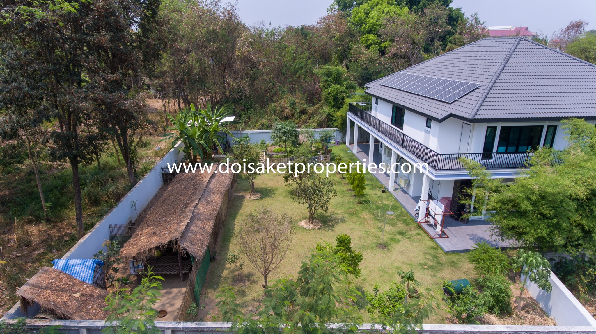 San Sai-DSP-(HS312-05) Incredible 5+ Bedroom Home with Swimming Pool for Sale near Maejo University in San Sai