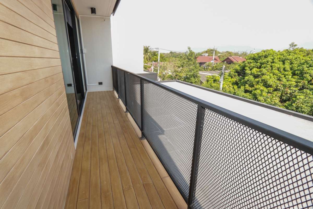 Contemporary Five-Bedroom House for Sale Near International Schools in Hang Dong-PH-HD401