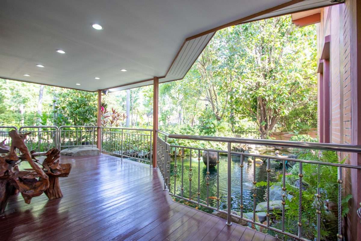 6 Bedroom Lanna Style House at Laddarom Elegance Payap Chiang Mai-PH-SANK160