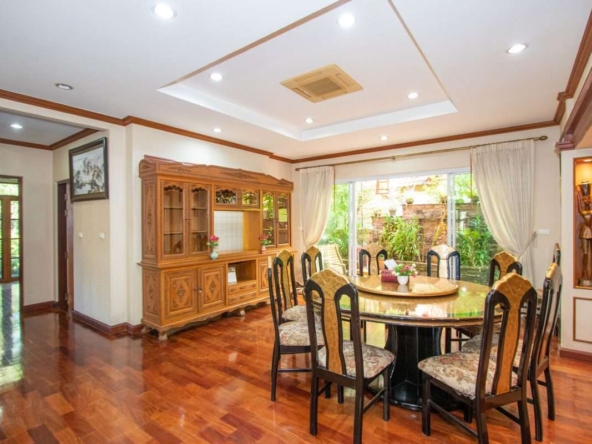 6 Bedroom Lanna Style House at Laddarom Elegance Payap Chiang Mai-PH-SANK160