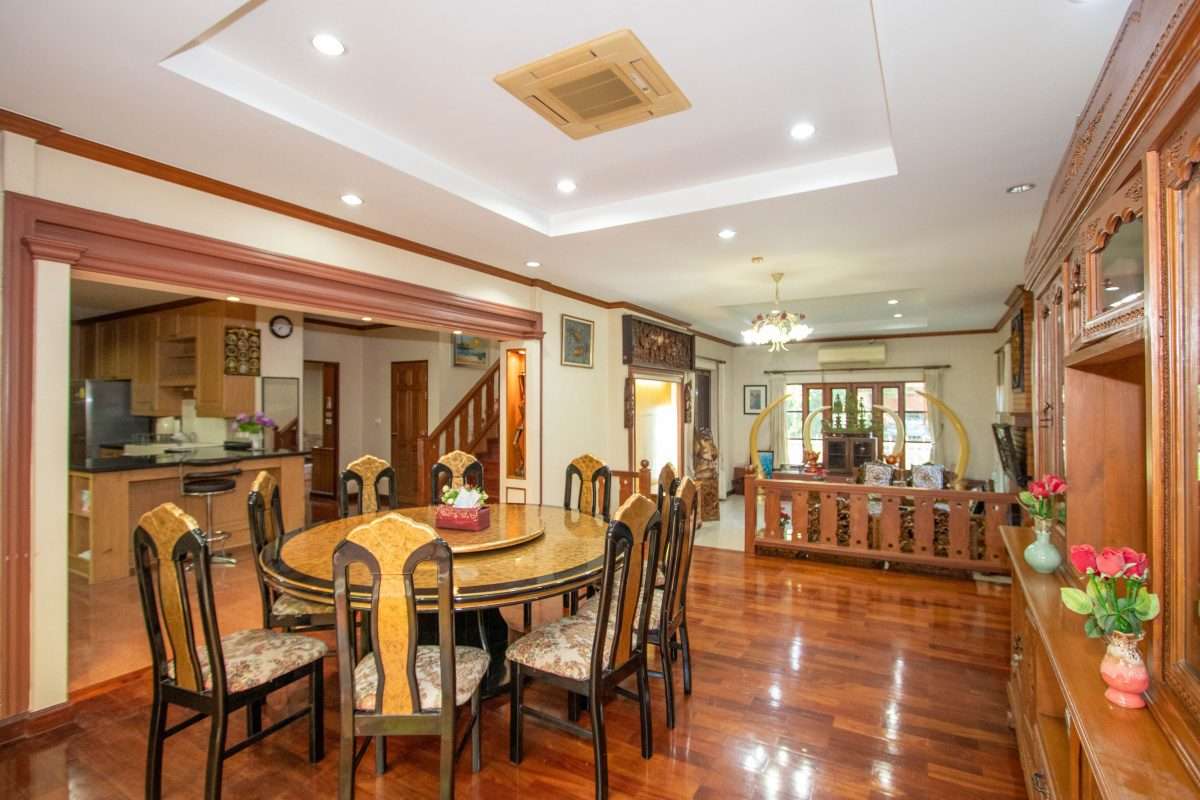 6 Bedroom Lanna Style House at Laddarom Elegance Payap Chiang Mai-PH-SANK160