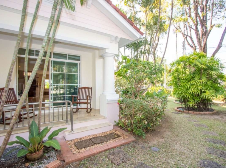 Spacious 4 BR House For Sale Nantawan Land & House Park Nong Han-PH-SAN372