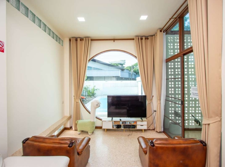 Spacious 4-Bedroom Pool Villa for Sale in San Sai-PH-SAN427