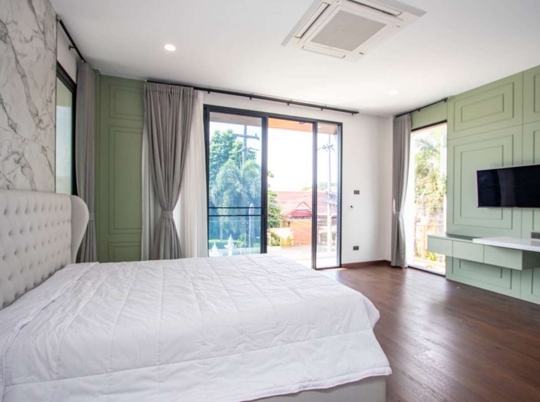 Stunning Architect-Designed 3-Bedroom Home in San Sai Noi-PH-SAN431