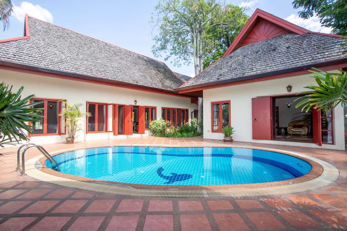 Charming Pool Villa for Sale: Don't Miss Out!-PH-SARA175