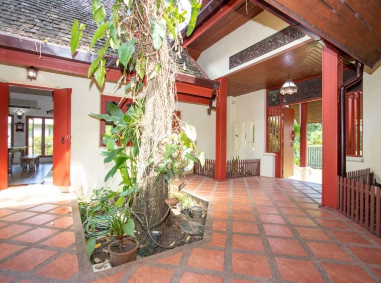 Charming Pool Villa for Sale: Don't Miss Out!-PH-SARA175