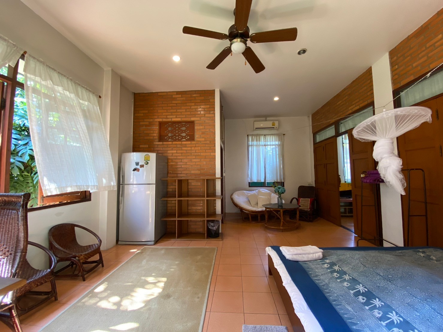 Beautiful Thai style 6 bedrooms for sale and rent in Saraphi-SHG-HS479