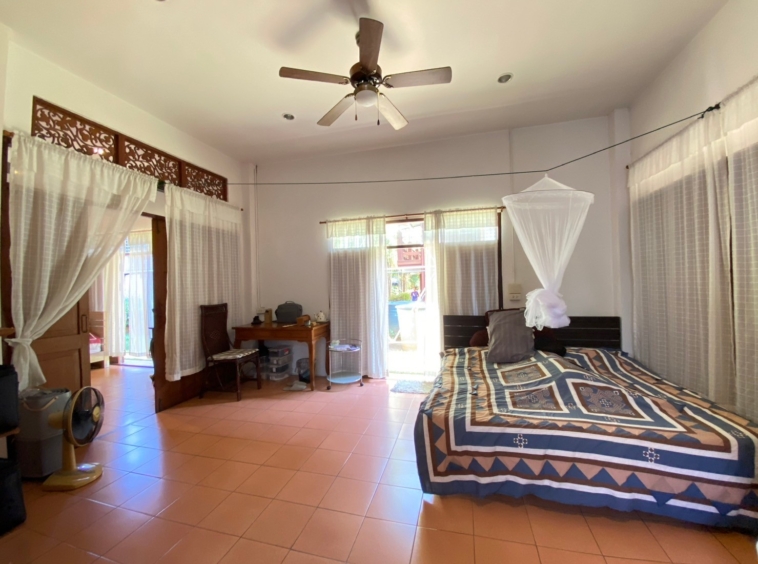 Beautiful Thai style 6 bedrooms for sale and rent in Saraphi-SHG-HS479