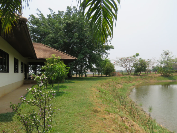 3 bedroom lake front house in Doi Saket for sale-SHG-HS412