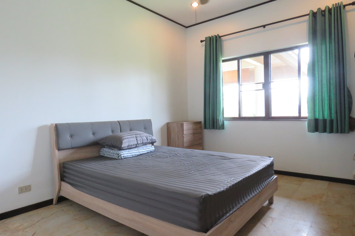 3 bedroom lake front house in Doi Saket for sale-SHG-HS412