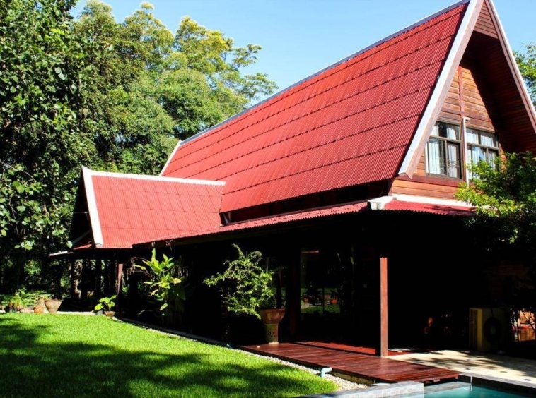 Thai style house in 25 Rai of land for sale in Doi Saket-SHG-HS459