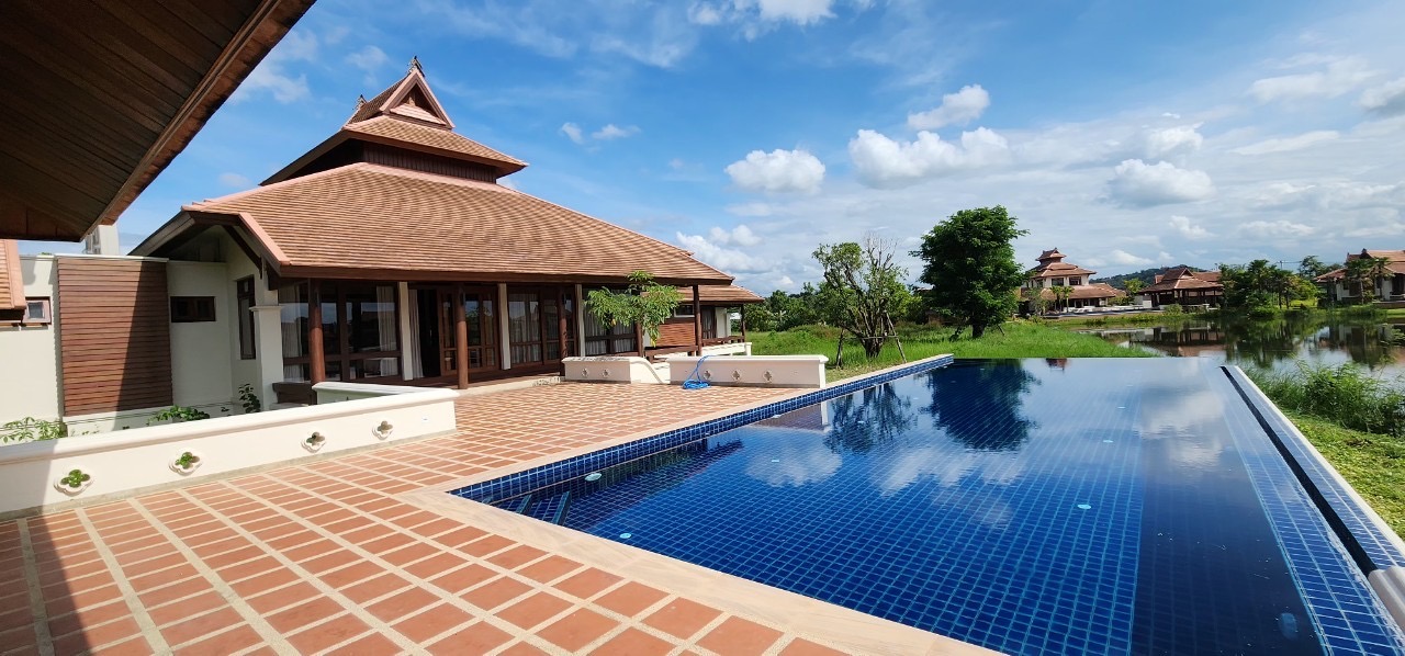 Magnificent 5 Bedroom Lanna Pool Villa for sale in Luang Nua Doi Saket-SHG-HS502