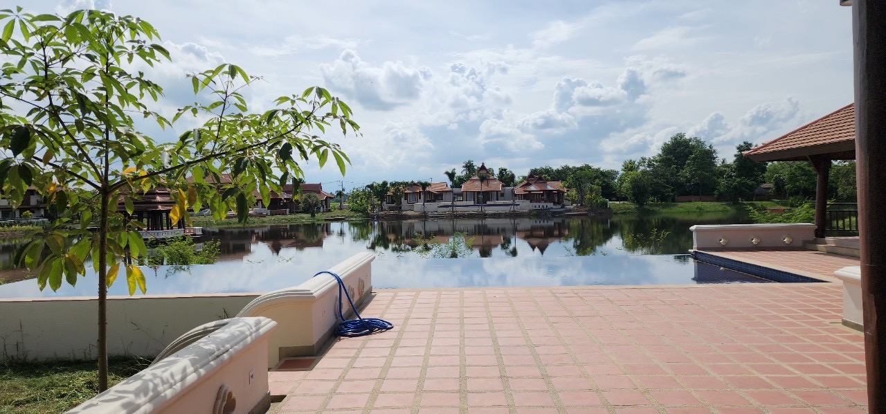 Magnificent 5 Bedroom Lanna Pool Villa for sale in Luang Nua Doi Saket-SHG-HS502