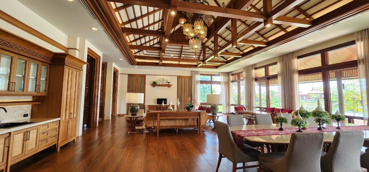 Magnificent 5 Bedroom Lanna Pool Villa for sale in Luang Nua Doi Saket-SHG-HS502