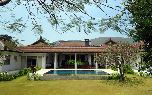 Oriental Style 5 BR Villa for sale in Mae On-SHG-HS403