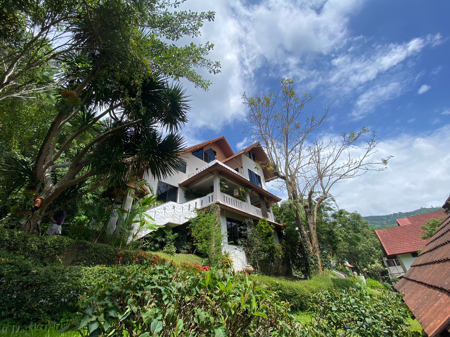 A unique rustic mountain home for sale in Pong Yang