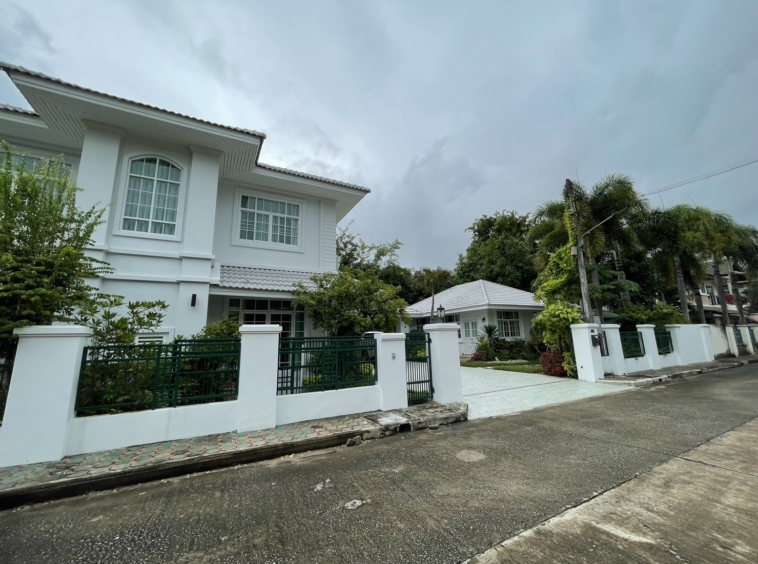 News refurbished 5 bedroom home with pool for sale-SHG-HS471