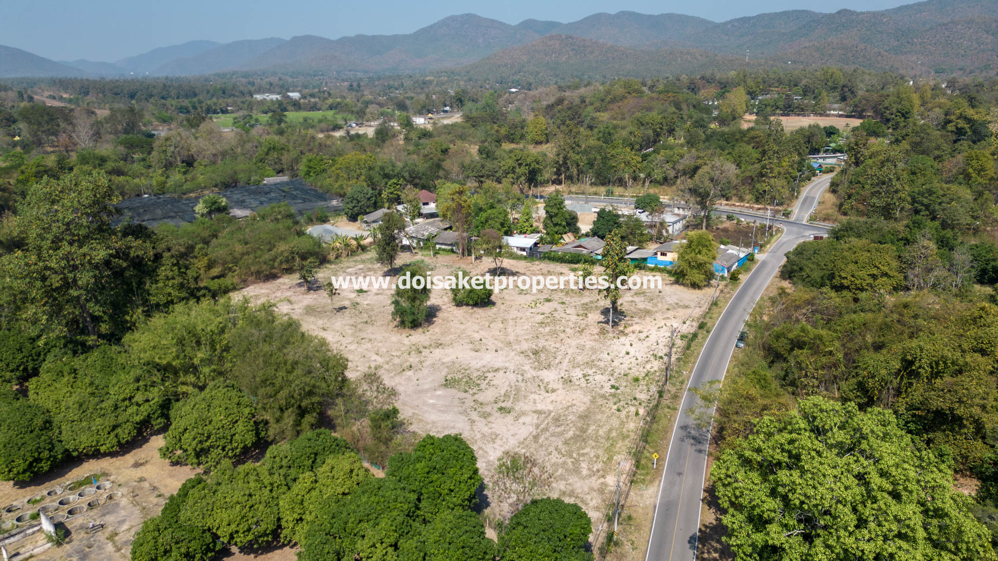 Doi Saket-DSP-(LS393-06) ~6 Rai Plot of Land for Sale Near the 118 Highway in Choeng Doi