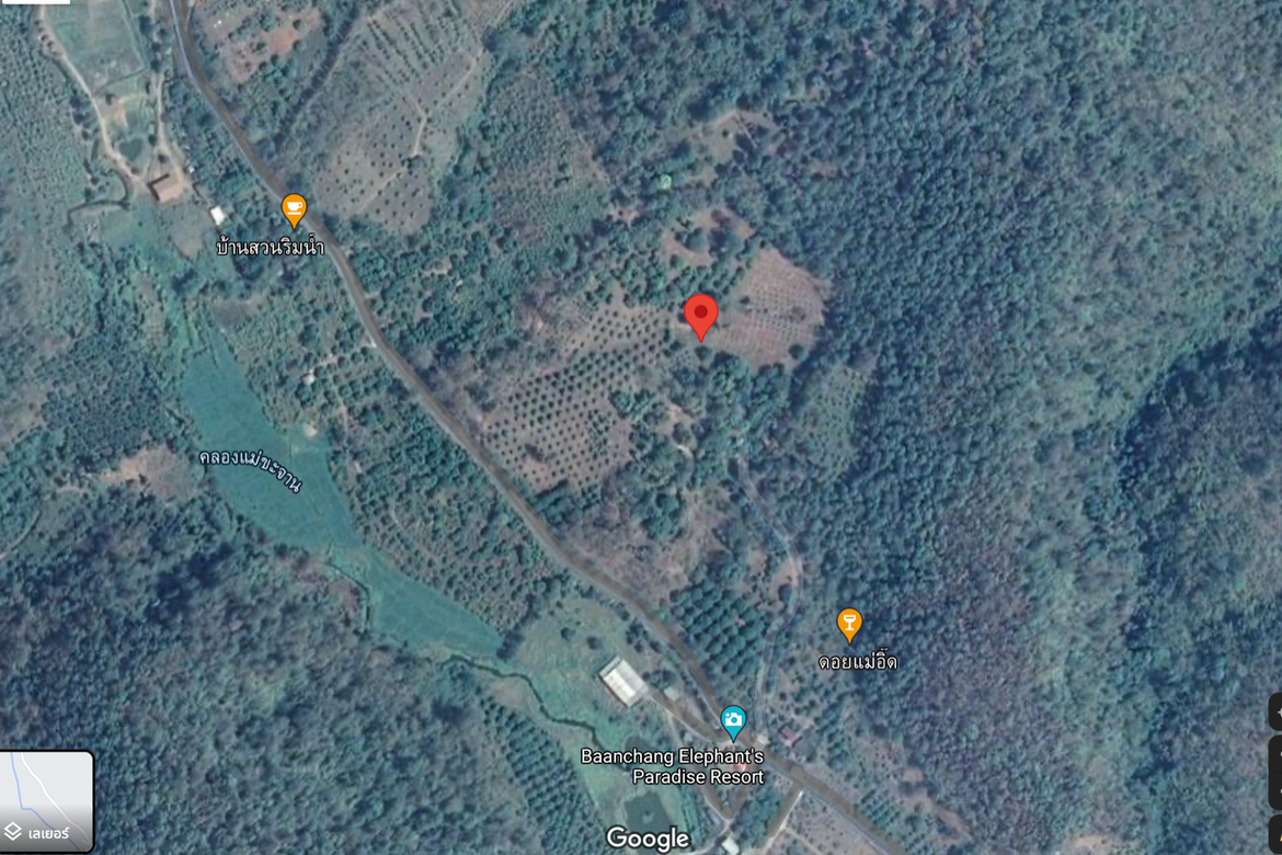 Large plot of land for sale in Mae Tang