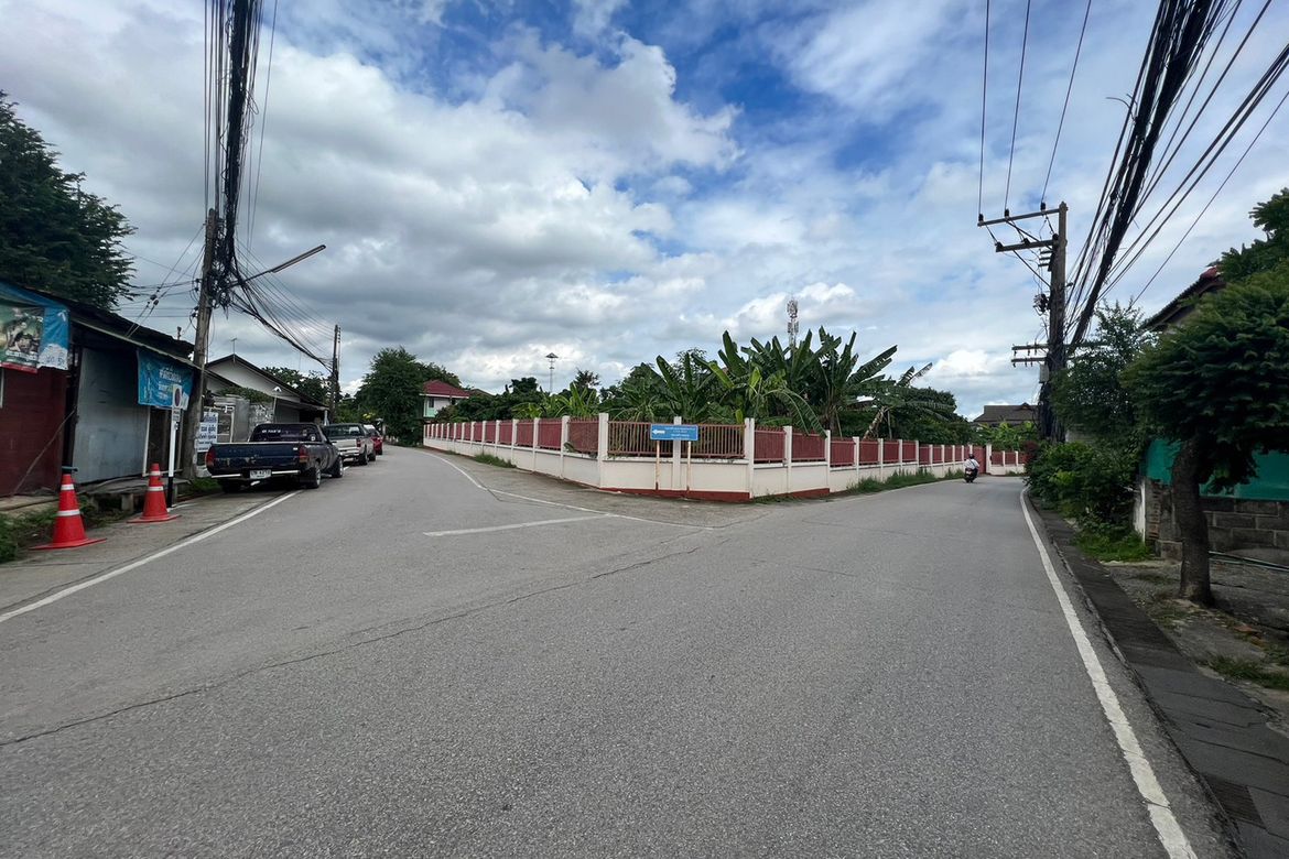 Property id 188ls Land for sale in Sutep area 98 sq.wa near Chiangmai University.-MR-188LS