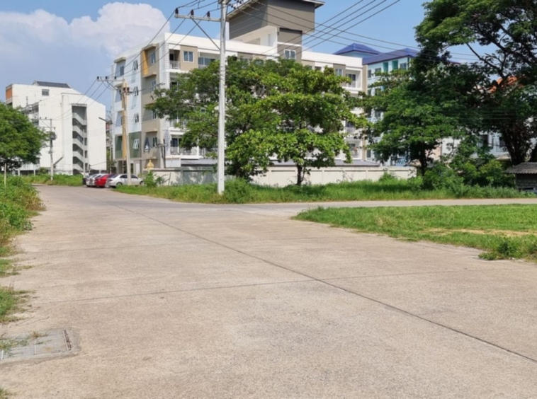 Land for sale behind Chiang Mai Rajabhat University