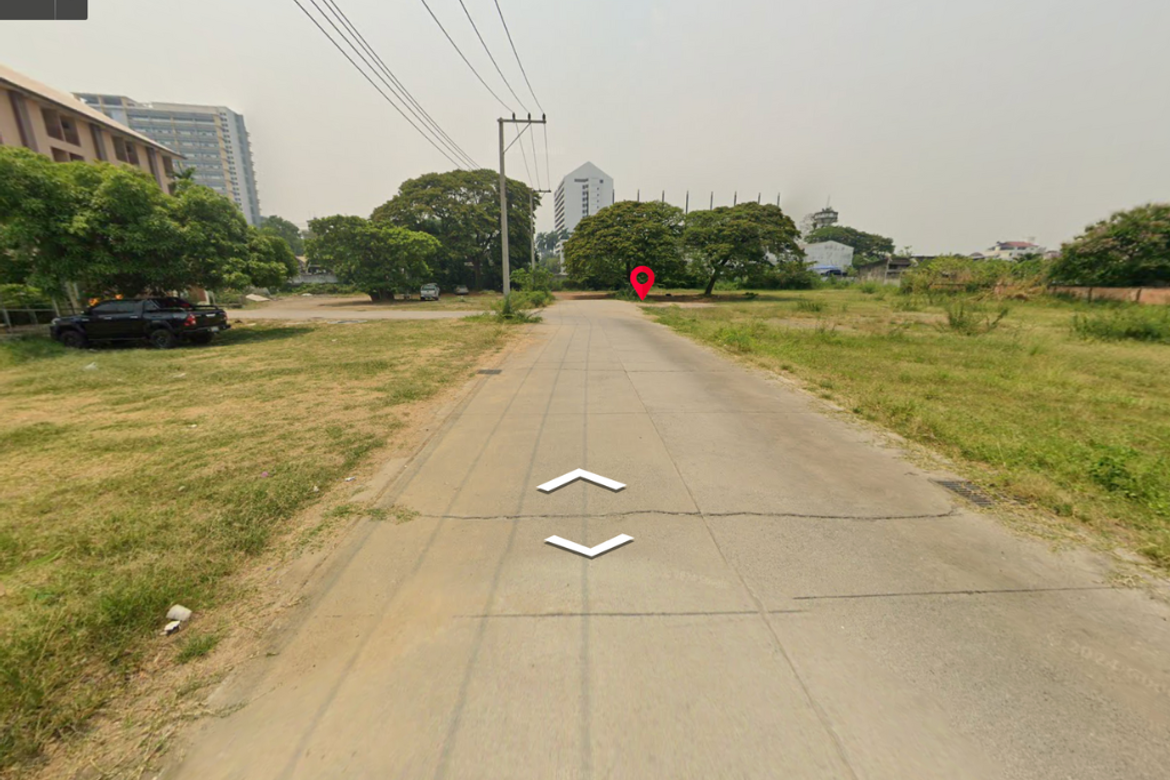 Land for sale behind Chiang Mai Rajabhat University