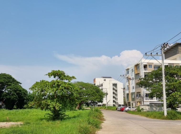 Land for sale behind Chiang Mai Rajabhat University