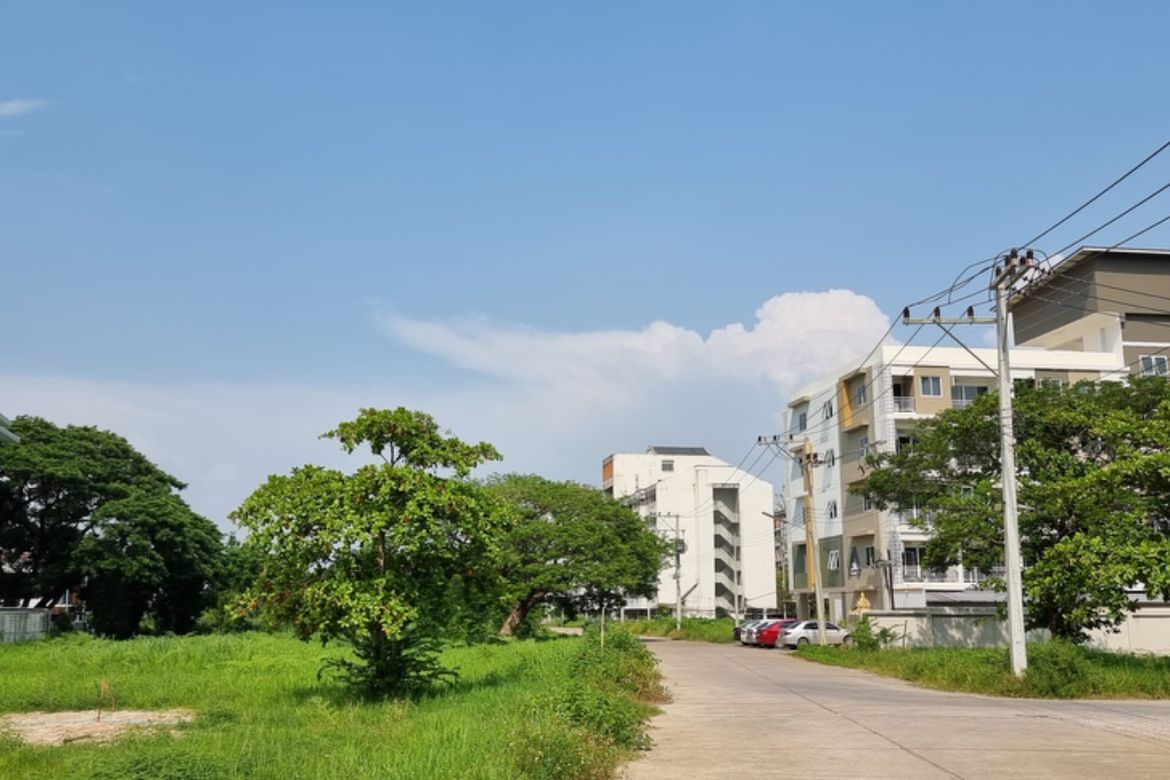 Land for sale behind Chiang Mai Rajabhat University