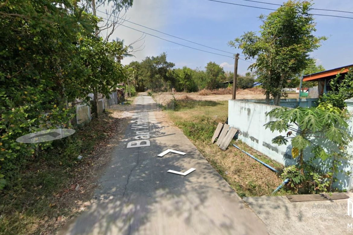 8 – 1 - 44 Rai  near San Kamphaeng School-MR-182LS