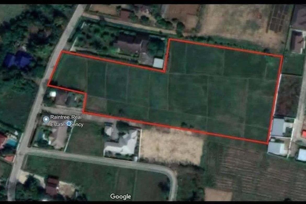 Large plot for sale in San Khampeang