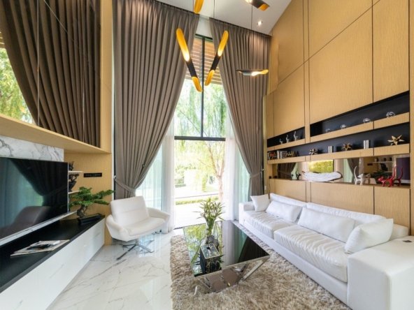 A 2-story townhome in modern style with 3 bedrooms and 3 bathrooms.-DB-NTWCMISS01