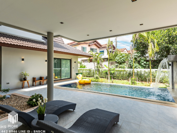 A Luxury House for Sale Contemporary style combination with Thai Lanna Style buit-in teak furniture