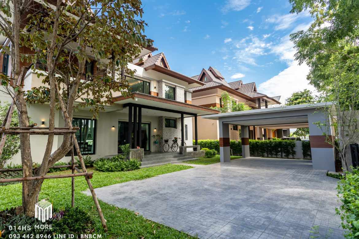 A Luxury House for Sale Contemporary style combination with Thai Lanna Style buit-in teak furniture