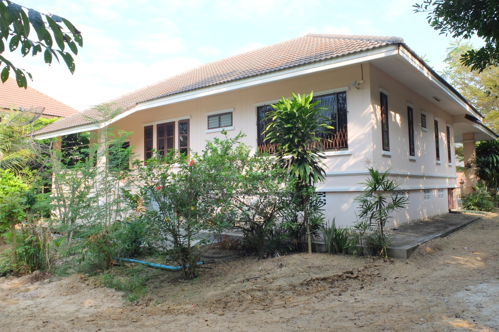 Partly Furnished 3 Bedroom House For Sale in Baan Ti Lamphun-I-3066