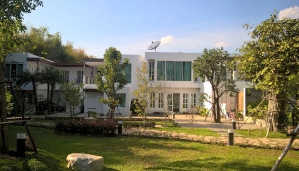 Modern 6 Bedroom Luxury Home For Sale Near Royal Flora Hangdong Chiang Mai-I-2248