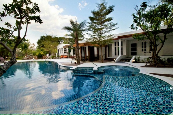 Luxury Home Boutique Hotel For Sale in Hangdong Chiang Mai-I-2249