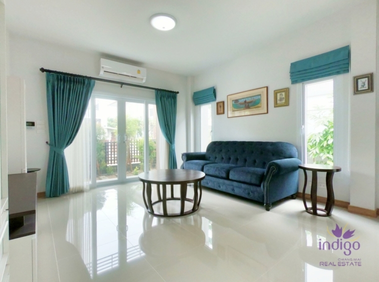 Beautifully furnished 4 bedroom house for rent at San Saran2