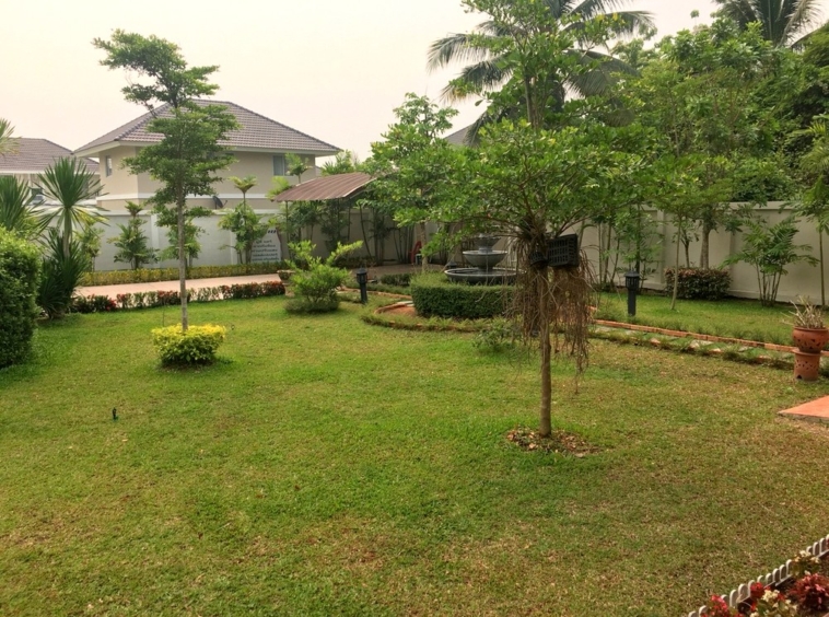 For Sale Furnished 4 Bedroom House with Large Garden Karnkanokville 12 Mae Rim Chiang Mai-I-2855