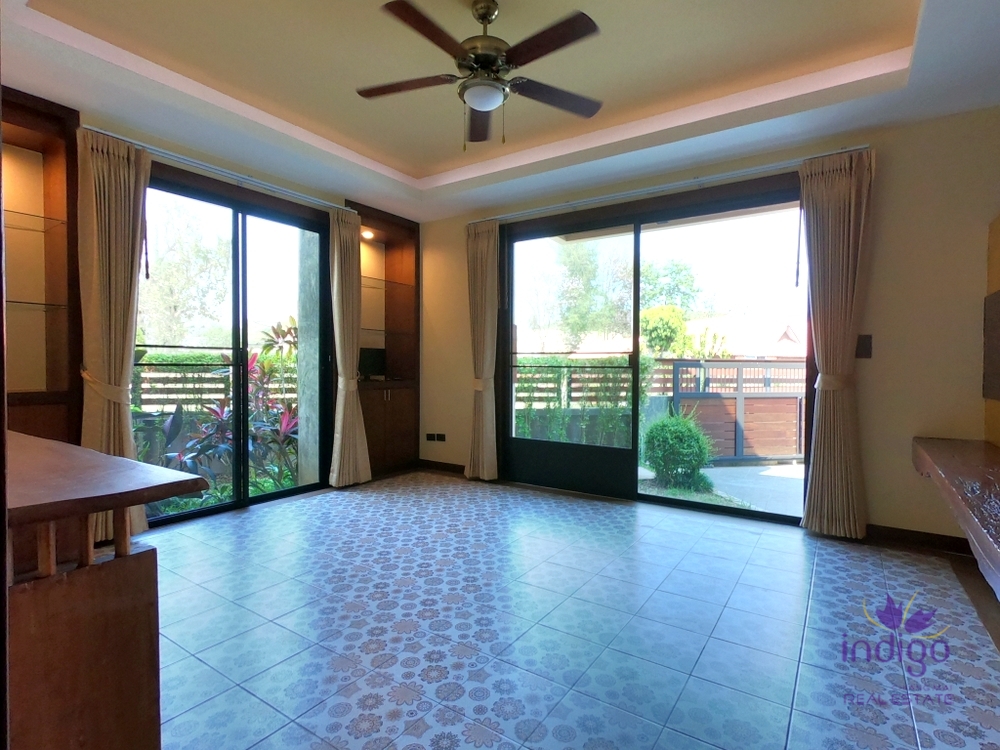 Beautiful 6 bedroom home with private pool for sale in Moo Baan Rim Nam near Meechok Plaza