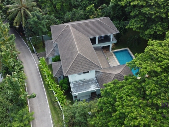 Gorgeous 3 bedroom river front pool villa surrounded by nature and beautiful trees located in a peaceful location in Sannameng