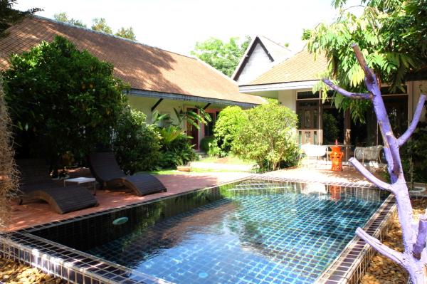 Luxury 3 Bedroom Resort Style Home For Sale in Saraphi Chiang Mai-I-2679