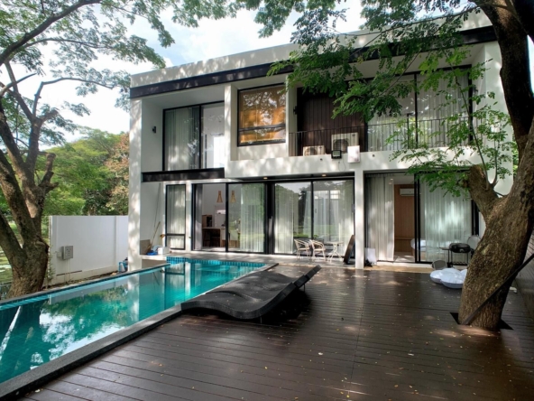 4 Bedroom Lakeside Pool Villa in Hang Dong-TNP-D693