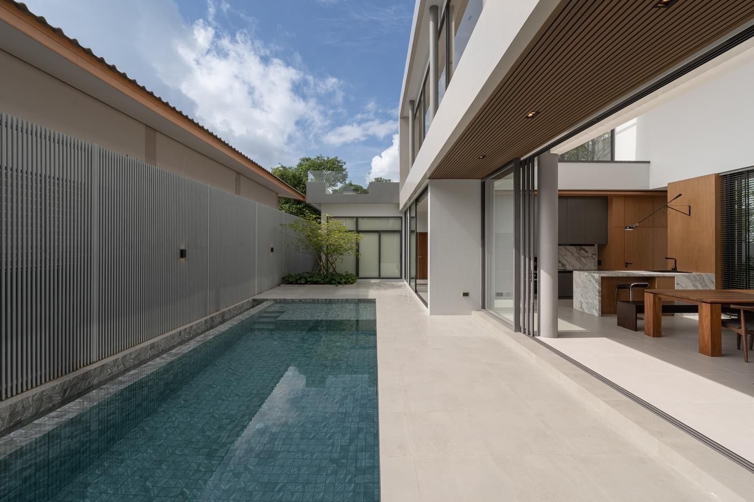 Luxurious Modern Pool Villa in Prime Chiang Mai Location-TNP-D1168