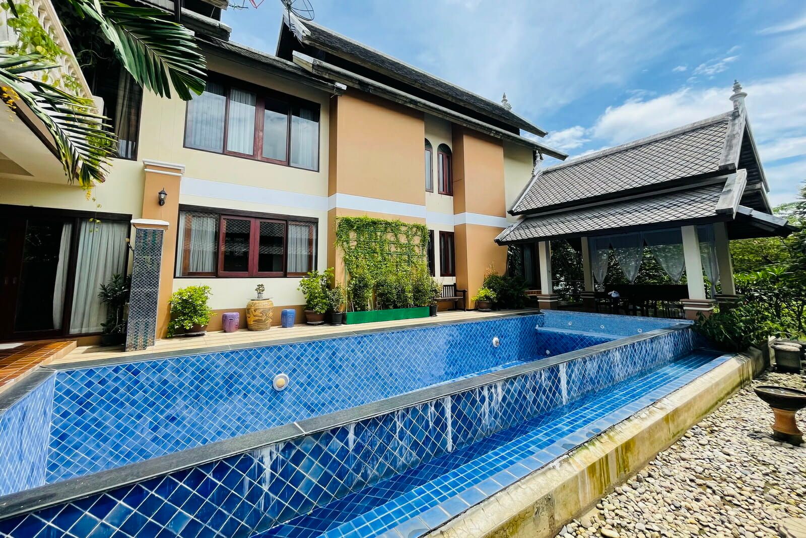 Luxury 5 Bedroom Lakeside Pool Villa in Doi Saket-TNP-D921