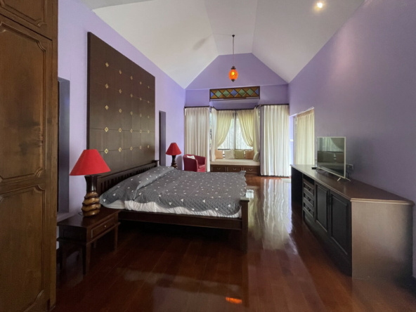 Luxury 5 Bedroom Lakeside Pool Villa in Doi Saket-TNP-D921