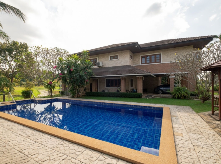 4 Bedroom Lakeside Pool Villa in Doi Saket-TNP-D937